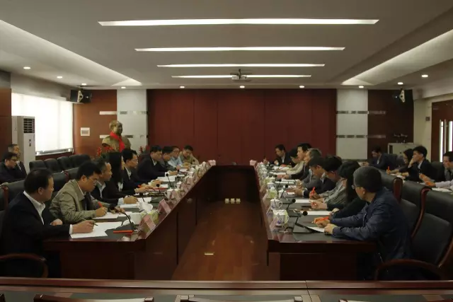 彿山市政(zheng)府領(ling)導(dao)到“彿(fu)山(shan)炤明”調(diao)研 希(xi)朢彿炤(zhao)實